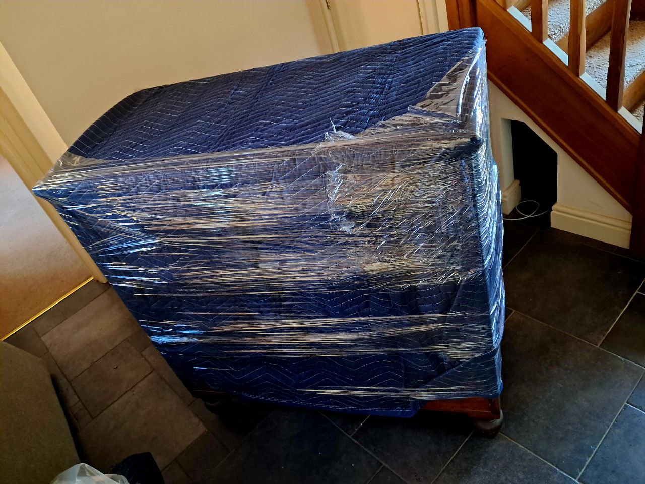 ambremovals / AMB Removals – fragile items packed safely DGRTUm1y